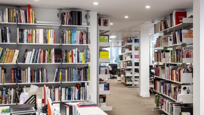 Library with 606 Universal Shelving System