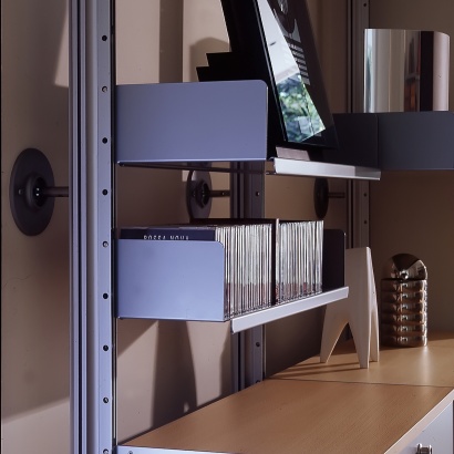 strong shelves for books, metal, Vitsœ 606 modular shelving system, smaller books, CD’s and DVD’s media storage. Designer Dieter Rams